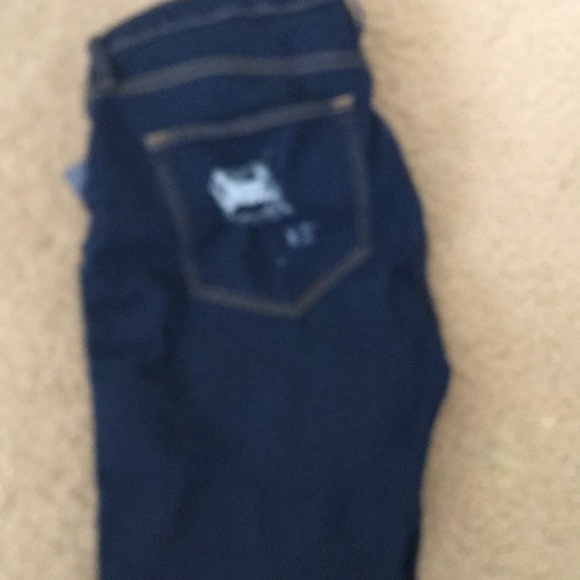 H&m jeans but distressed - Picture 2 of 2